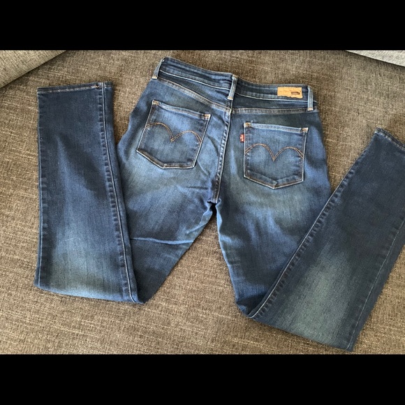 Levi’s Slim Jean - Picture 2 of 2